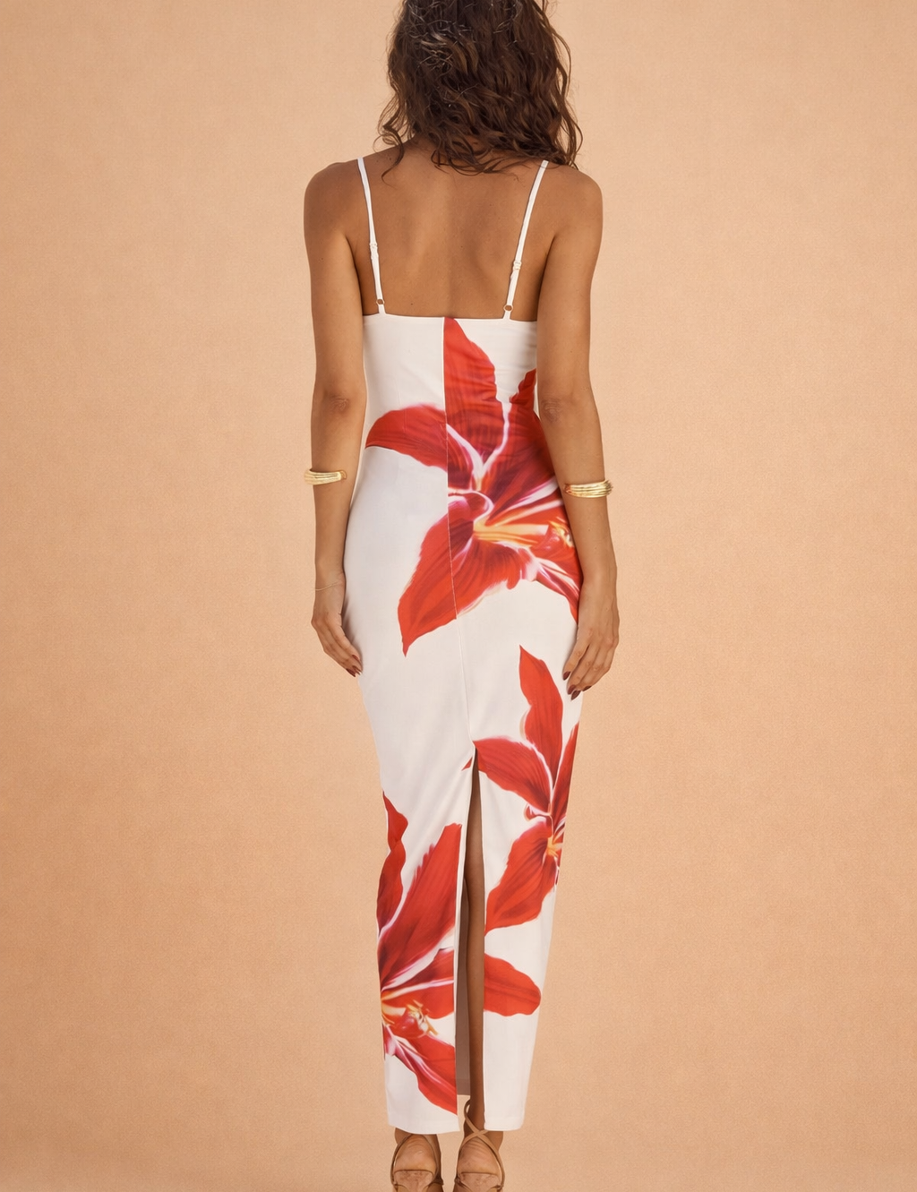 Floralprintfitteddress5_6829c519-87de-44ee-8f05-b046fc80b4de.png