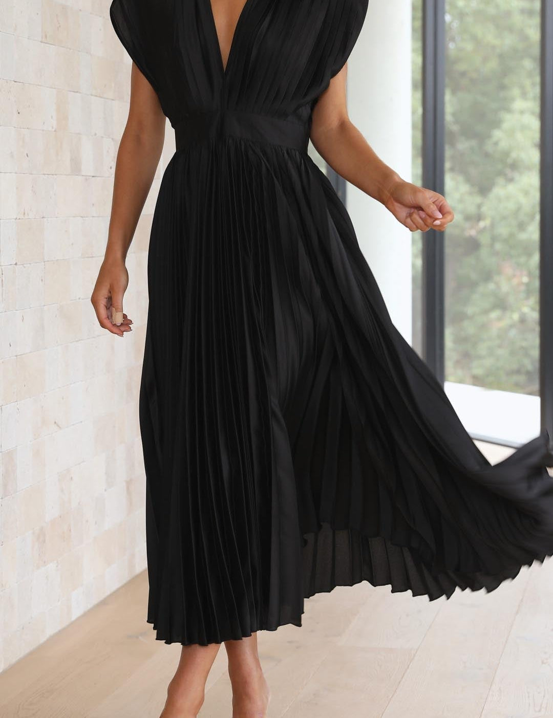 Pleated Maxi Dress for Women – Elegant Wedding Guest Summer Dress 9