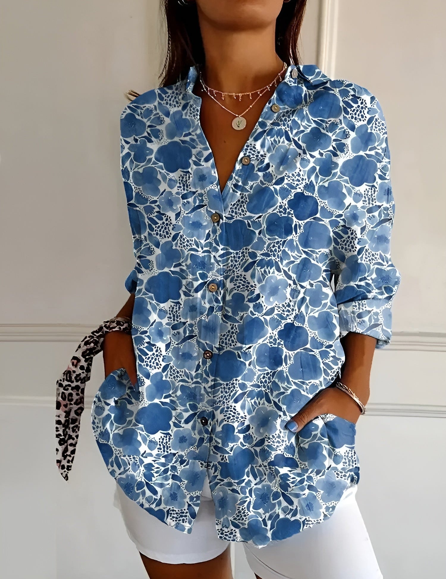 Chic Printed Blouse for Women – Elegant Style for Any Occasion 1