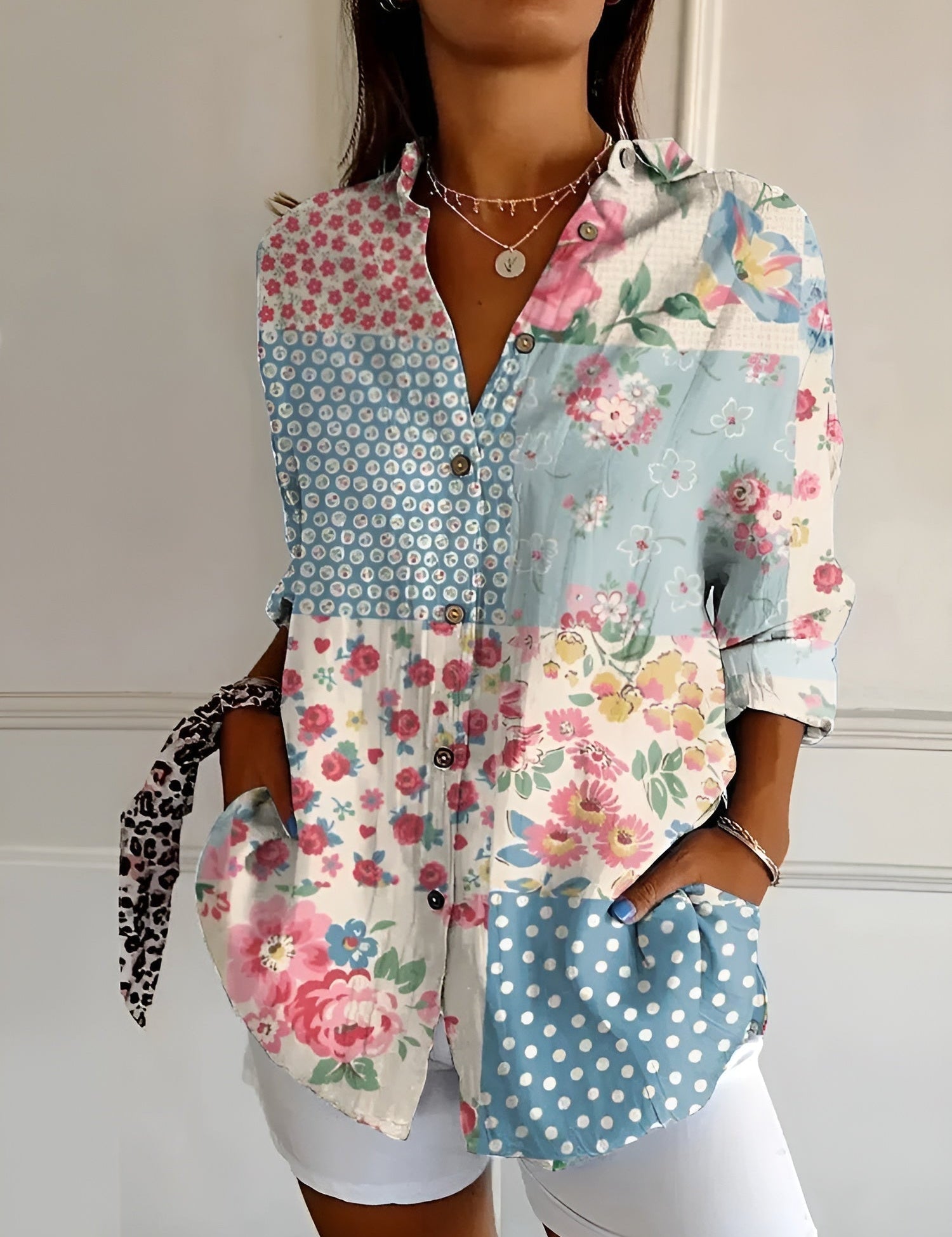 Chic Printed Blouse for Women – Elegant Style for Any Occasion 2
